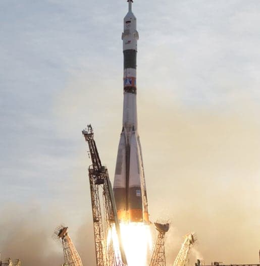 Image of /assets/technology/image-launch-vehicle-portrait.jpg